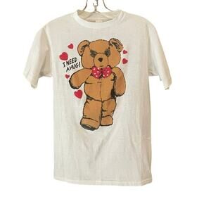 Vintage Teddy Bear Need A Hug Tee Hearts 80s 90s Streetwear Casual Graphic